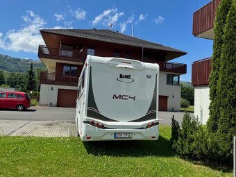 Karavan McLouis MC4 870 – TOP STAV Jen 2 600 km, luxusní vý - 3