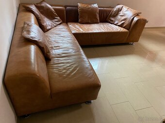 Prodám rohovou koženou sedací soupravu 235 x 270 cm - 3