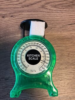 KUCHYŇSKÁ VÁHA mechanická plastová s miskou 0,5kg - 3