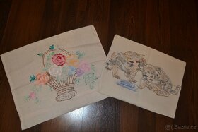 Retro vyšívané prostírání,ubrus a návleky na polštáře - 3