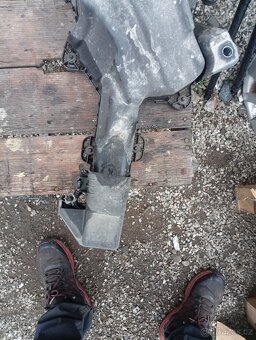 PEUGEOT 4007,  C-CROSSER 2,2HDI 4HN  NÁDRŽKA NA ADITIVA - 3