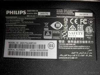 6 x monitor s držákem - 3