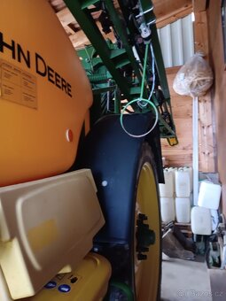 Postřikovač John Deere M740 24m - 3