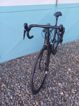 Karbonové silniční kolo - 3