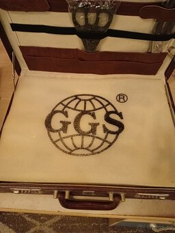 Kufřík s noži - 3