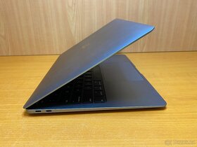 13 APPLE MacBook Air model 2020 SSD 256Gb/512Gb ZÁRUKA - 3