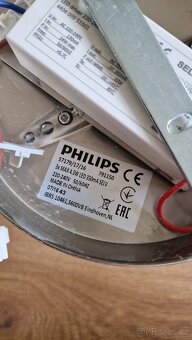 Svítidlo lustr Philips LED - 3