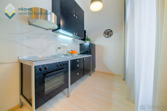 Pronájem, stylový byt 1+kk, 33 m² + balkon 2 m², Praha 1 - N - 3