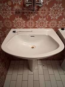 UMYVADLO SE SLOUPEM VČETNĚ NEREZOVÉ BATERIE - 3