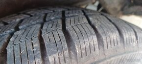 Zimní pneu 215/60 R16 na discích - 3