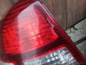 Renault Thalia zadní světla - 3