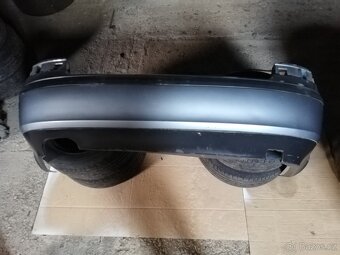 Prodám zadní nárazník Škoda Octavia 2 liftback - 3