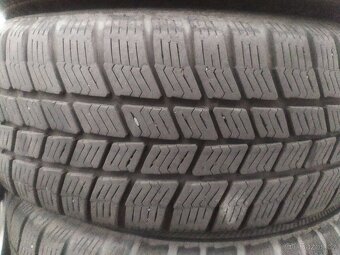 Zimní pneu 175/65 R13 na discích s poklicemi - 3