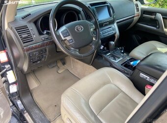 Toyota Land Cruiser, 200 V8 4.5 D4-D 117tkm - 3