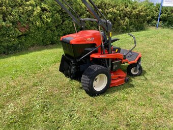 Zahradní traktor Kubota GZD 21 HD Zero Turn - 3