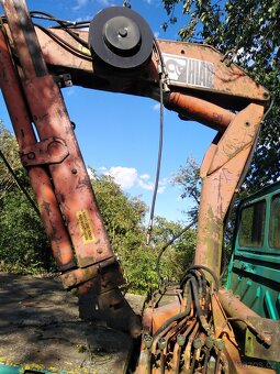 Hydraulická ruka na Unimog - 3