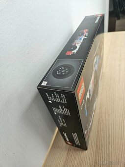 LEGO Technic 42153 NASCAR Next Gen Chevrolet Camaro ZL1 - 3