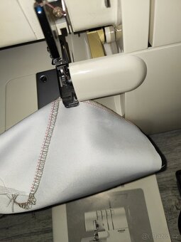 Šicí stroj overlock Singer 14SH 654 - 3