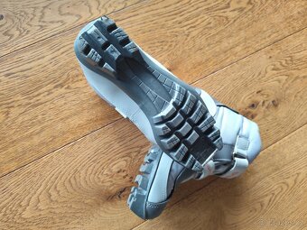 Prodám dětské boty na běžky velikost 35/36 - 3