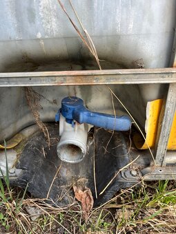 Prodám kontejner IBC 1000l - 3