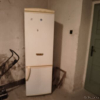 Lednička s mrazákem - 3