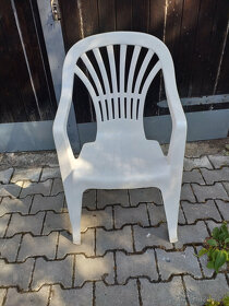 plastové židle - 3