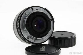 Nikon 28mm f/2.8 AF full-frame - 3