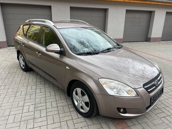KIA CEED 1.6 CRDI 85KW /1.MAJITEL - 3