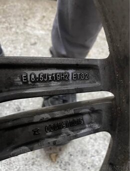 Kola Audi r19 5x112 255/35 - 3
