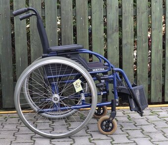 040-Mechanický invalidní vozík Meyra. - 3