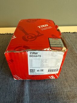 Nový držák brzdového třmenu TRW BDA675 pro Ford Mondeo MK4 - 3