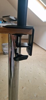 držák na monitor AlzaErgo Arm SE10 Pylon - 3