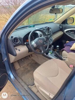 Toyota RAV4 - 3