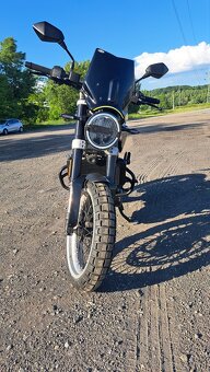 Husqvarna Svartpilen 401 - 3