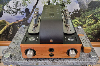 Elektronkový zesilovač Unison Research S6 mkII, třída A - 3