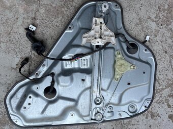Stahovačka LZ dveří Hyundai I30 83460-2R250 - 3