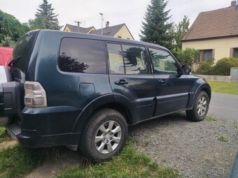 Mitsubishi Pajero IV 3.2 did - 7 místně. - 3