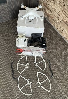 DJI Phantom 4K + příslušenství – skoro nelétaný - 3