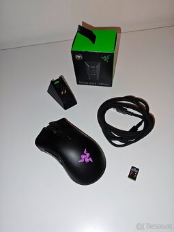 Razer Deathadder V2 Pro + Mouse Dock Chroma - 3