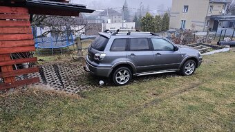Prodám 4x4 MITSUBISHI OUTLANDER 2,4 benzín - 2003 - 3