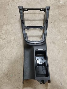 Středový panel VW Golf 6 - 3