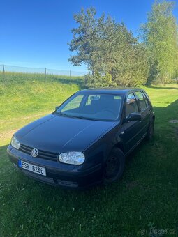 Volkswagen Golf - 3