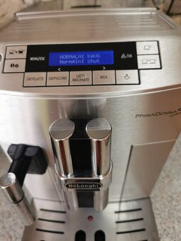 Kávovar DeLonghi - 3