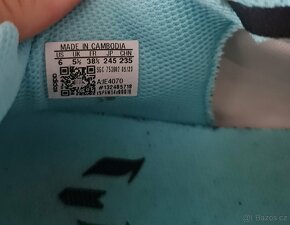 Sálovky Adidas Messi dětské perfektním stavu - 3