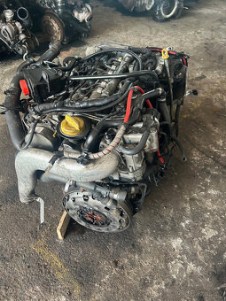 Motor 2,4JTD 147KW 939A3000 Alfa Romeo prodám komp - 3