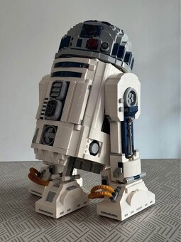 Prodám LEGO Star Wars R2-D2 - 75308. - 3