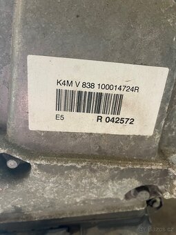 RENAULT MEGANE III 1.6 16V—-MOTOR K4M V 838 - 3