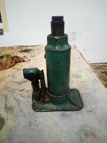 Hydraulický zvedák - 3