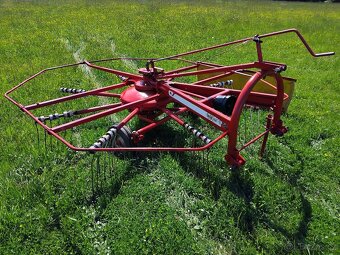 Shrnovač sena Pottinger 322 U - 3