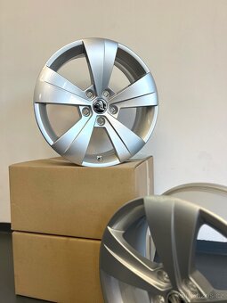 Originální alu kola Triton, Škoda Superb 3, 5x112 r17 - 3